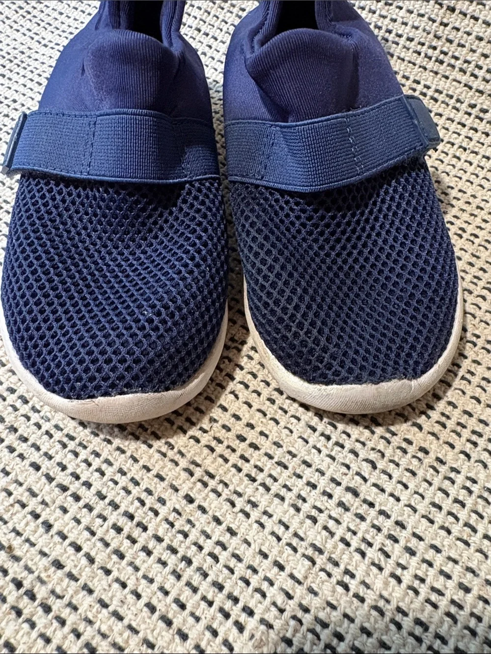 Cat & Jack Navy Mesh Slip-On Water Shoes with Yellow Heel Tabs size 9 Boys